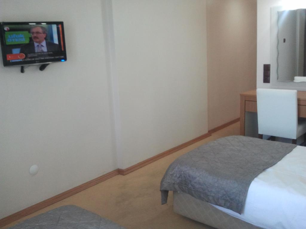 Hotel Kocaman İzmir Bilik gambar