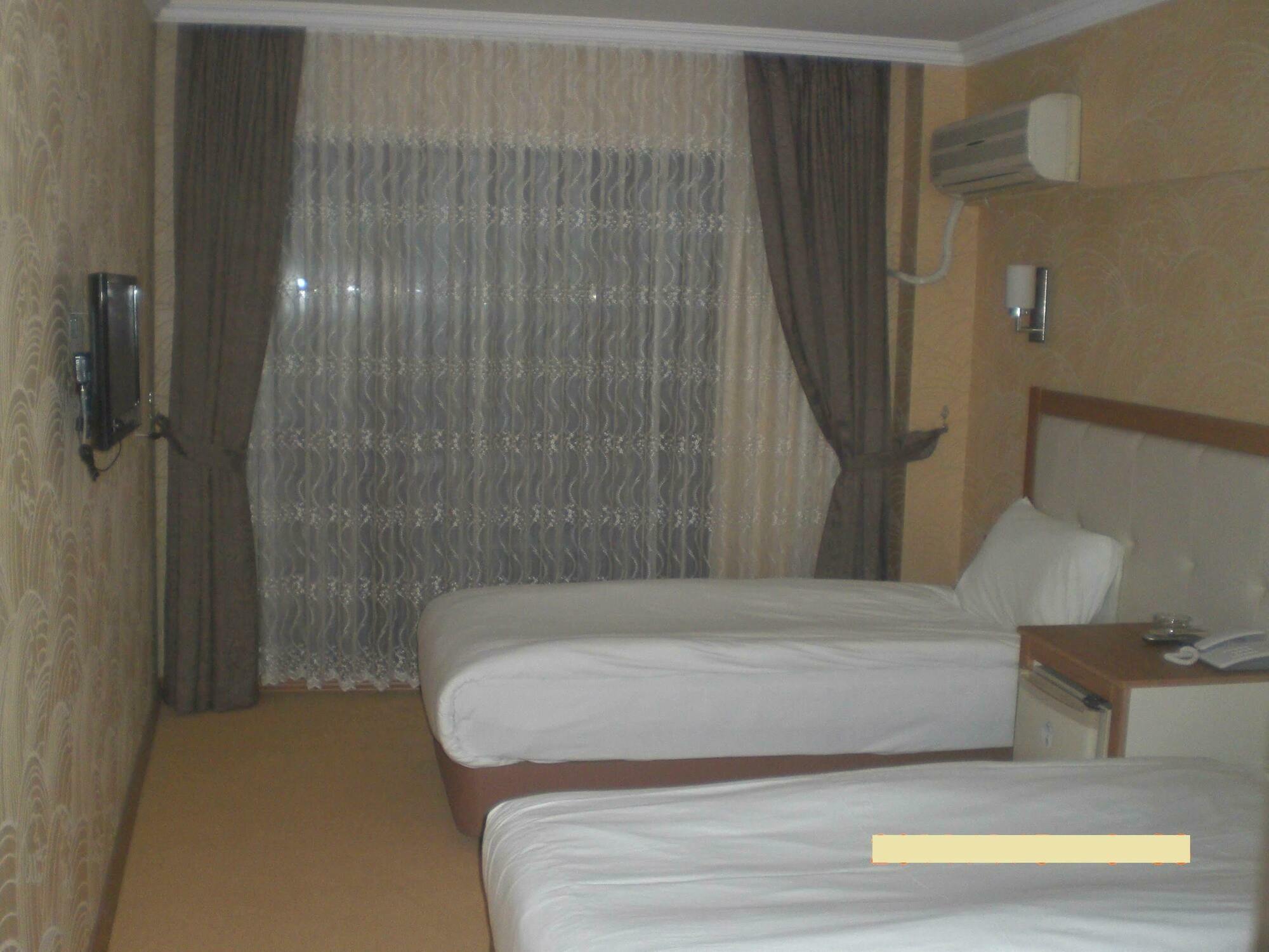 Hotel Kocaman İzmir Luaran gambar