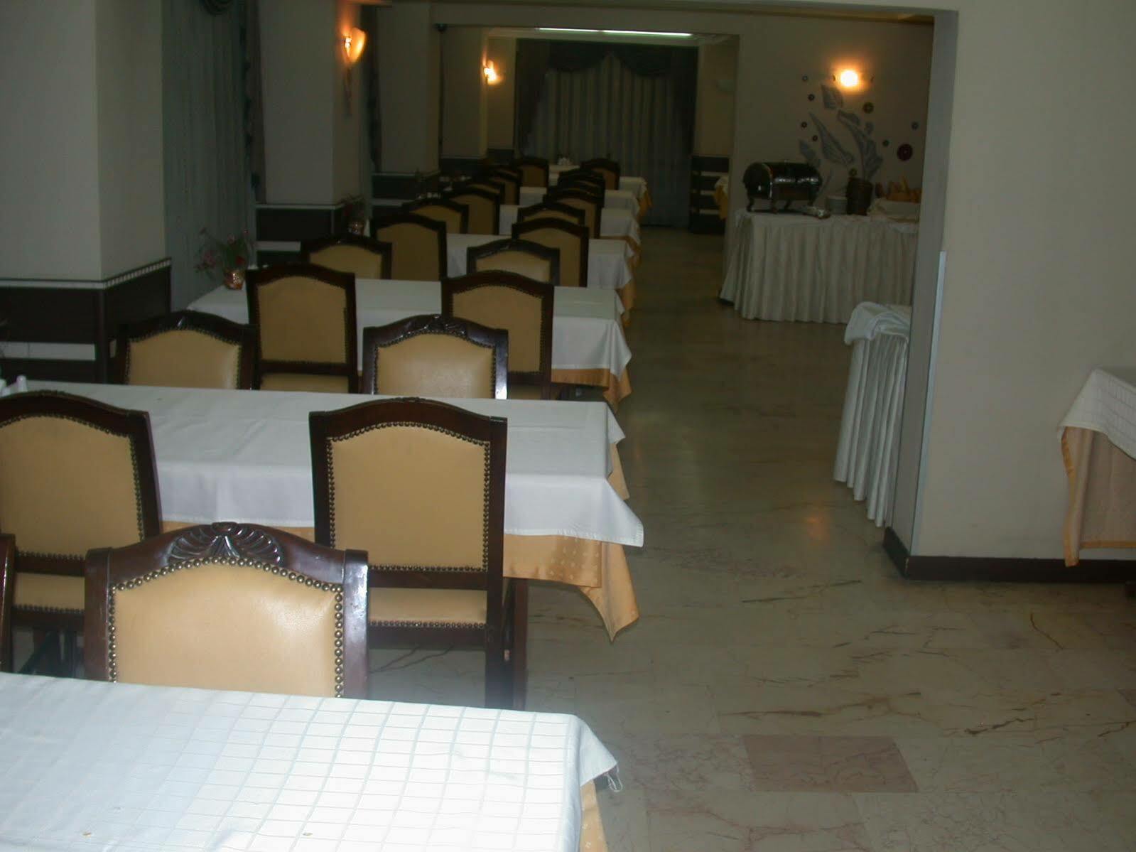 Hotel Kocaman İzmir Luaran gambar