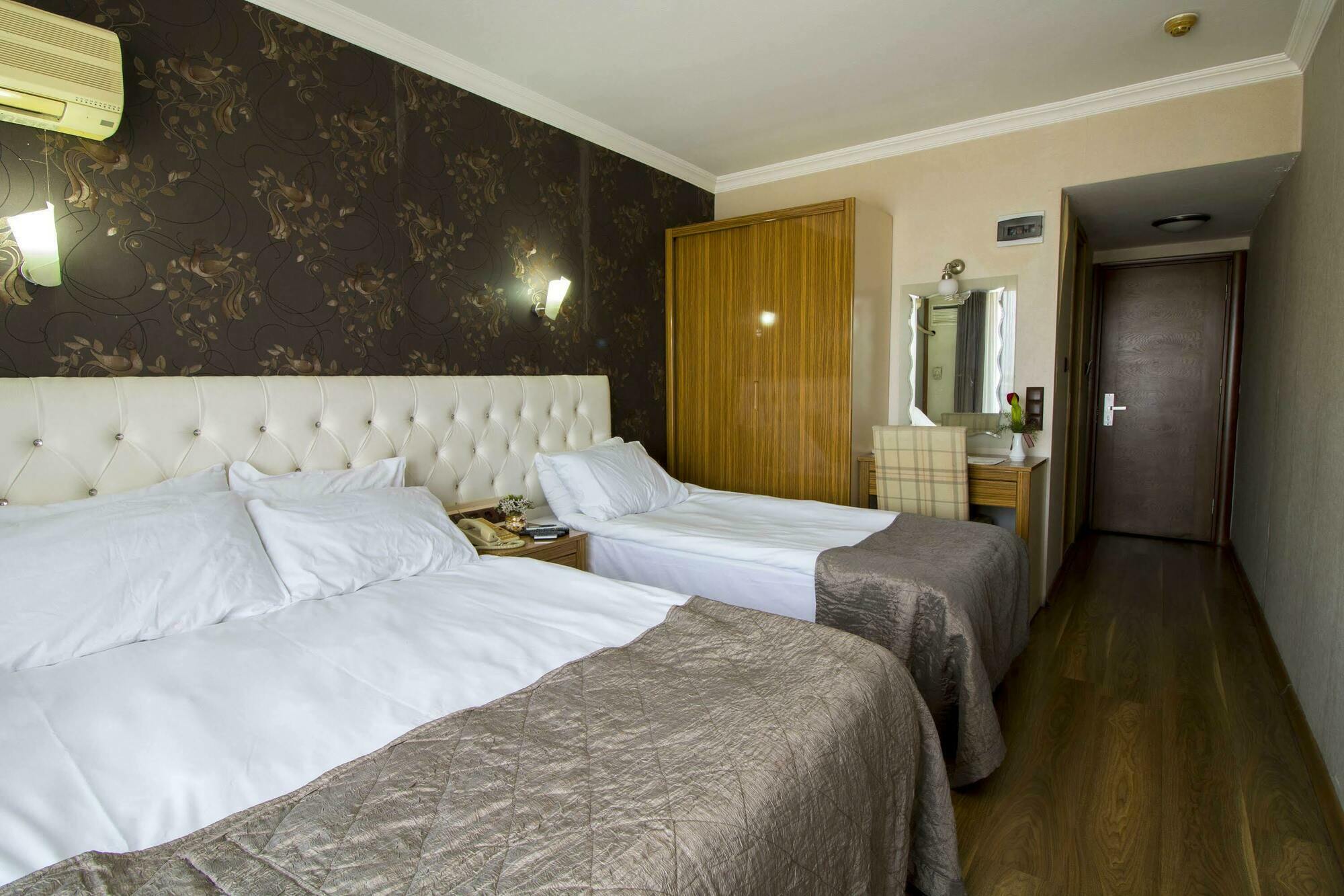 Hotel Kocaman İzmir Luaran gambar