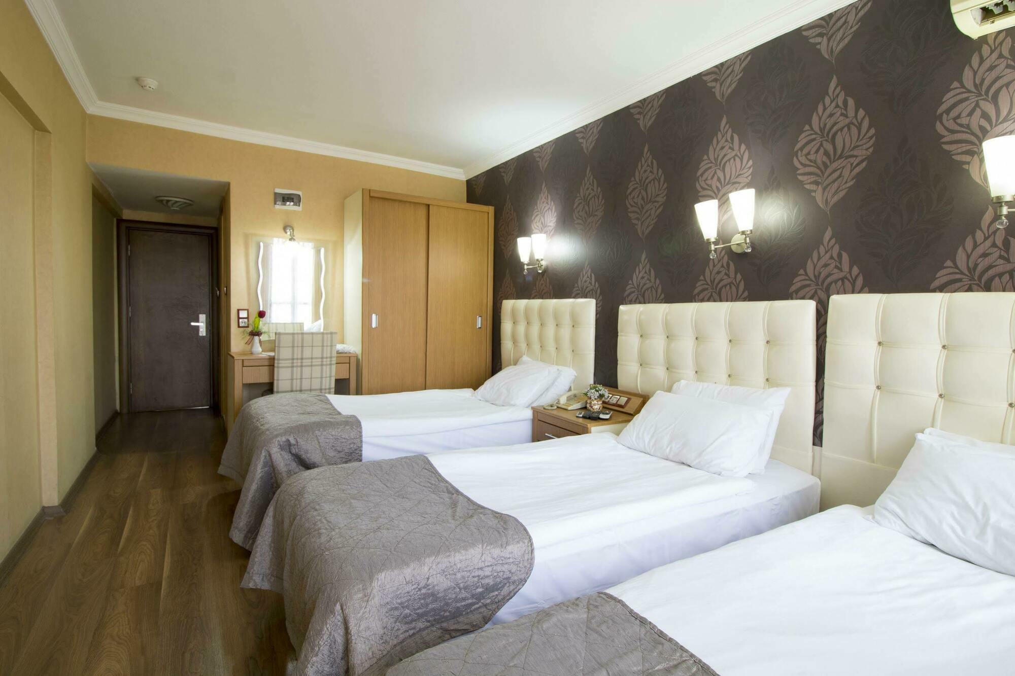 Hotel Kocaman İzmir Luaran gambar
